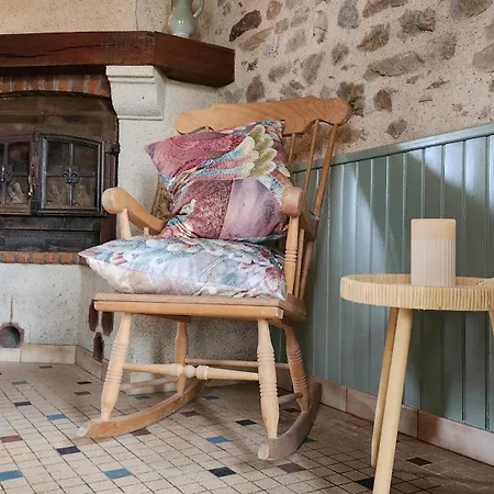 De Lavardin Holiday home Saint-Aubin-de-Locquenay