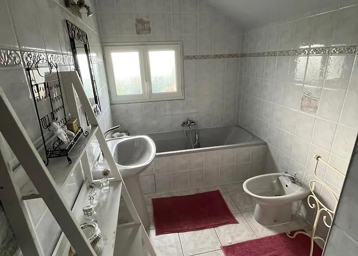 De Lavardin Semesterbostad