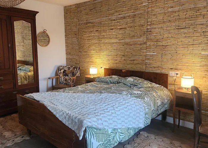 De Lavardin Semesterbostad